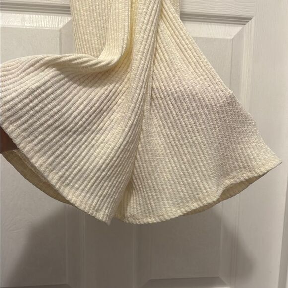 Forever21 Crisscross Romper - Picture 5 of 8